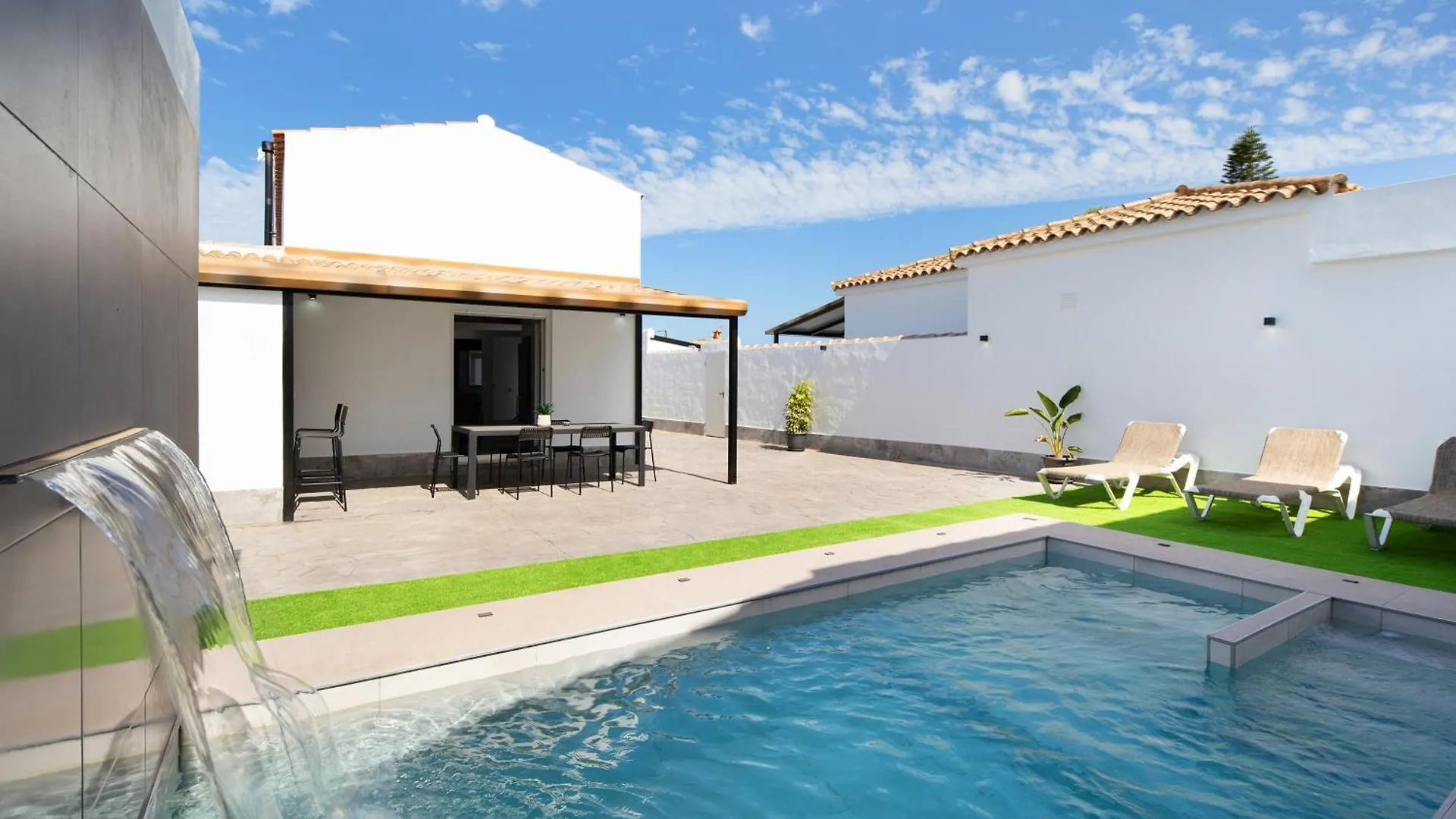 Alce Piscina Climatizada Villa Chiclana de la Frontera 0*,