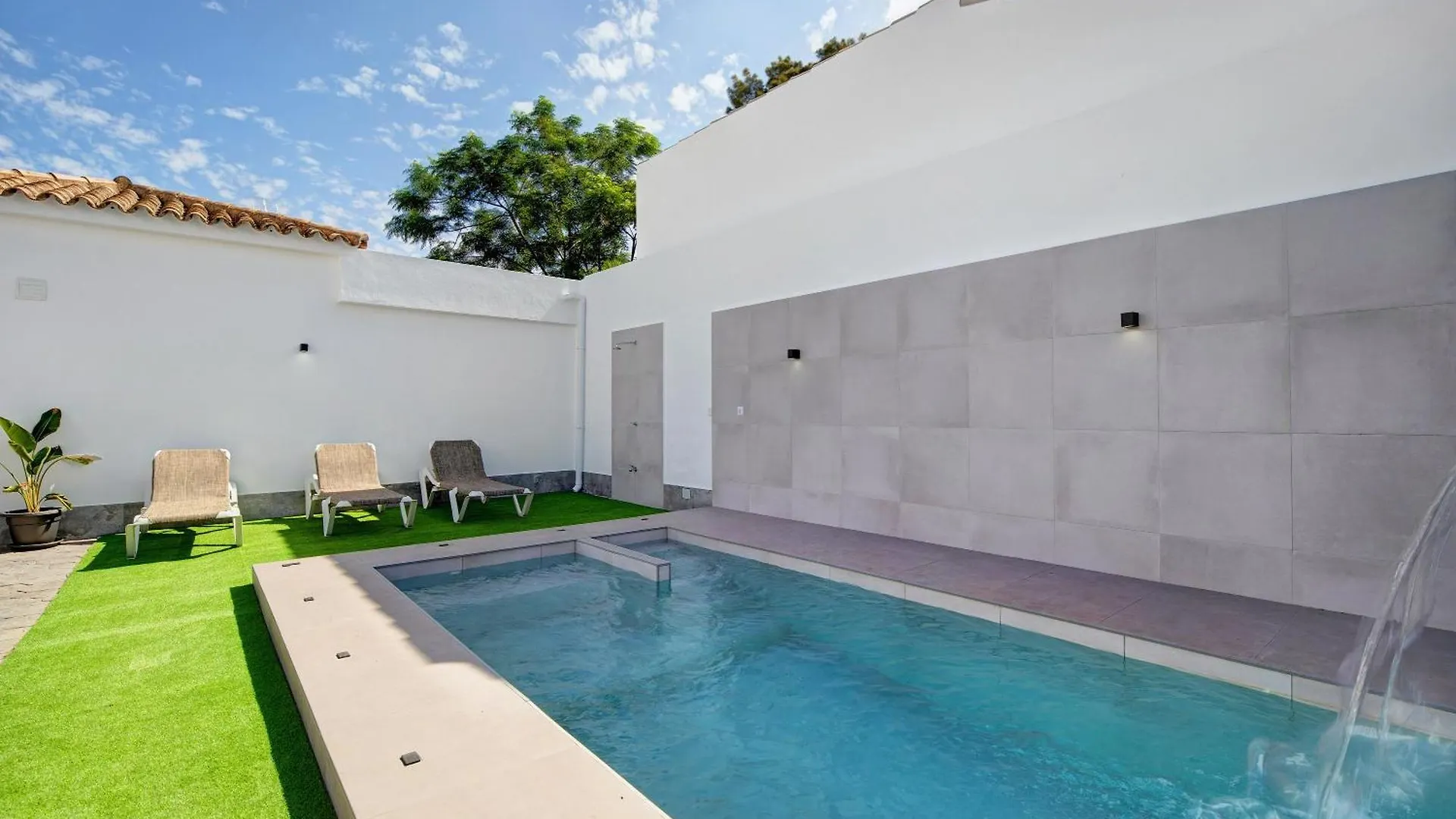 Holiday home Alce Piscina Climatizada Villa Chiclana de la Frontera